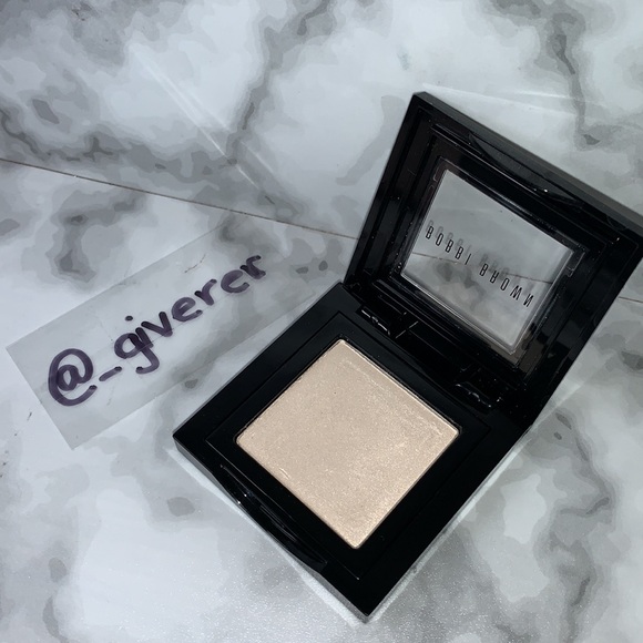 BONE (#16) Shimmer Wash Bobbi Brown Discontinued Eyeshadow - Picture 3 of 13